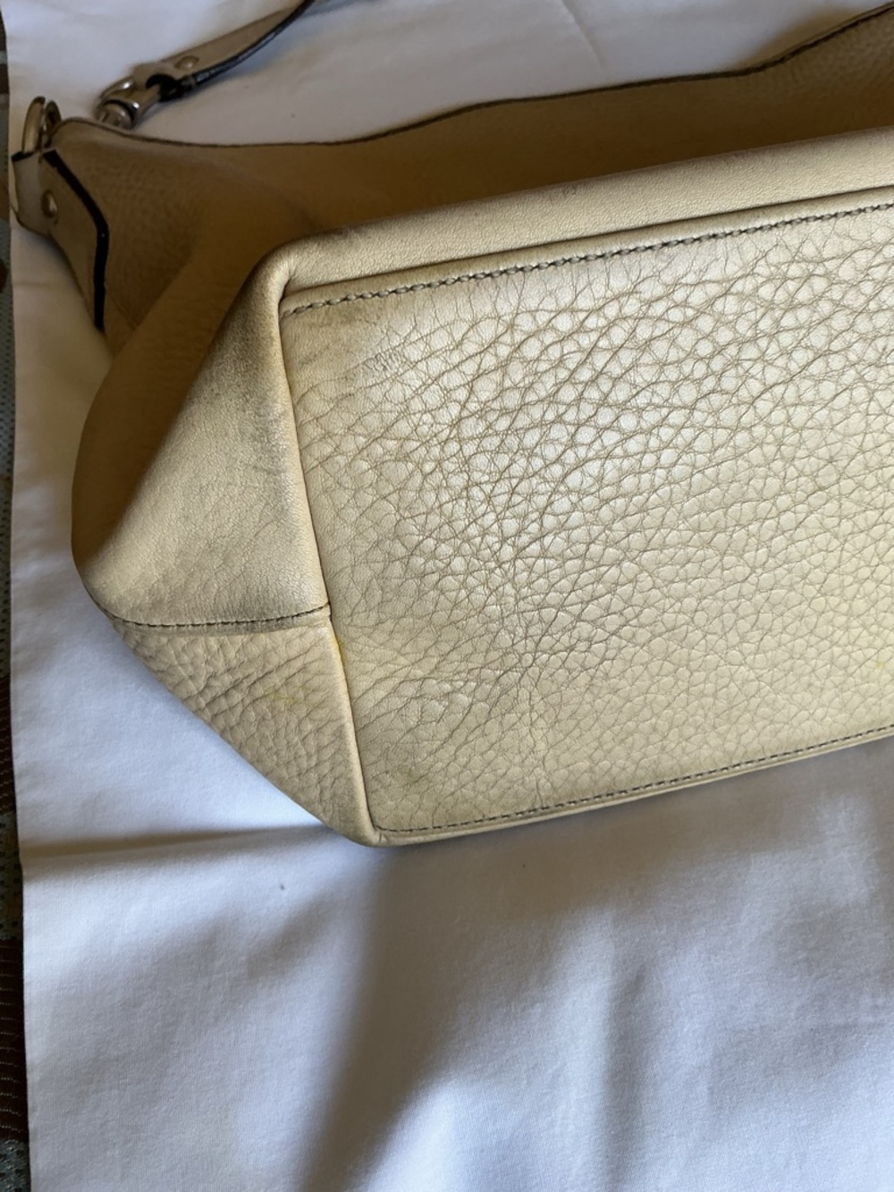 Coach Pebbled Pale Yellow Leather Shoulder Bag - Picture 4 of 12
